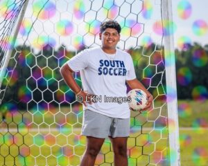 SIHS - Soccer - M: CR6A8772_SIHS_Fall_2