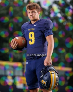 SIHS - Football: R6B_8742_SIHS_Fall_2
