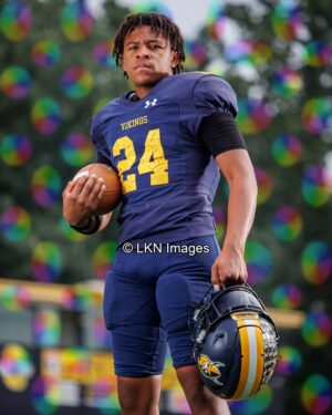 SIHS - Football: R6B_8805_SIHS_Fall_2