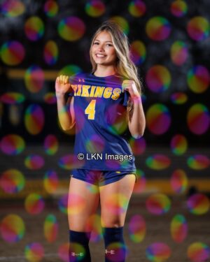 SIHS - Soccer - W: CR6A2912_SIHS_Spring