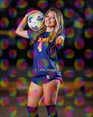 SIHS - Soccer - W: CR6A2916_SIHS_Spring