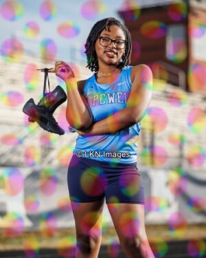 HHS - Track - Spring: R6B_4833_HHS_Spring