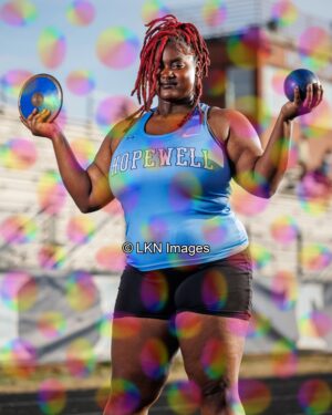 HHS - Track - Spring: R6B_4864_HHS_Spring